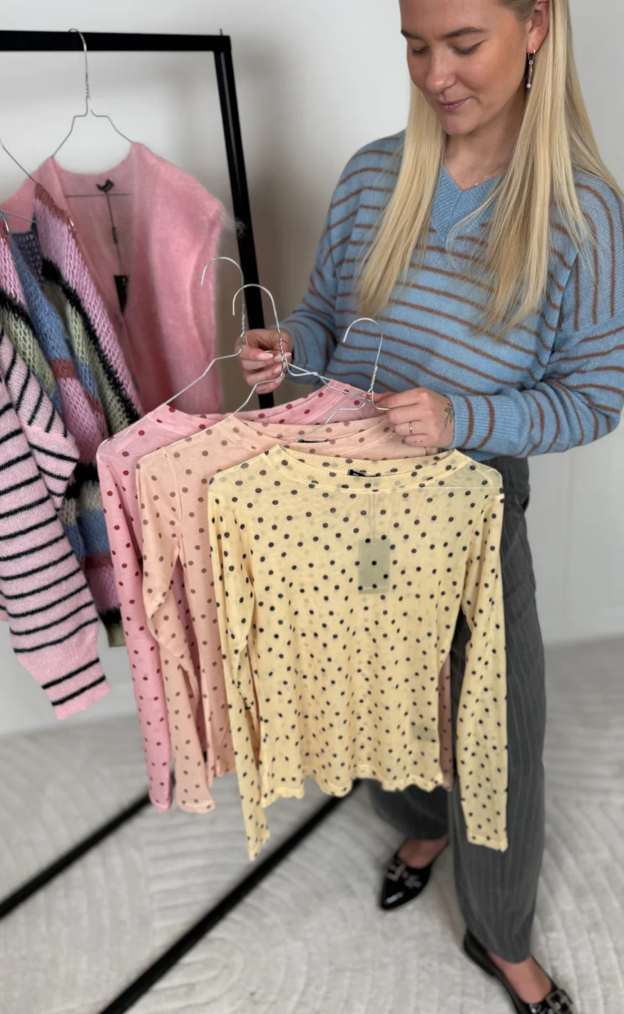 Black Colour Bluse - Annie Mesh - Rose Dot - Image 6