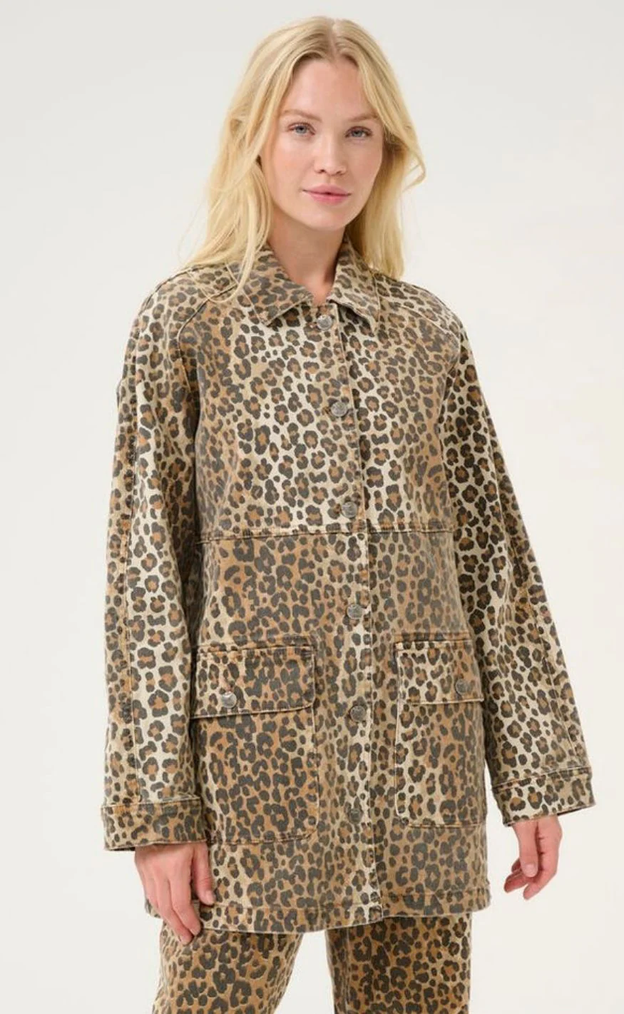 Culture Jakke - Aliena Embroidery - Leopard - Image 3