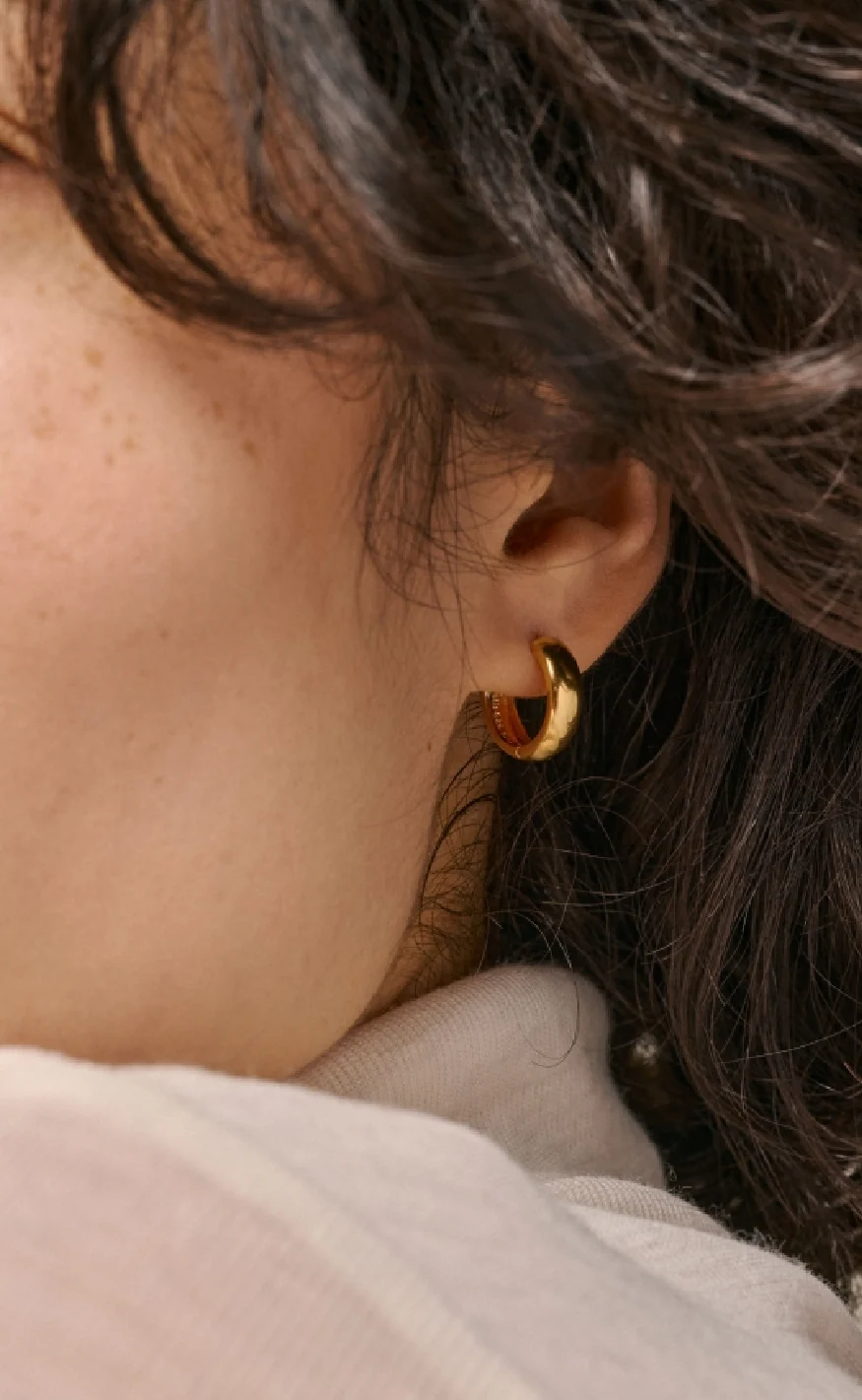 Enamel Copenhagen Øreringe - Classic 15 mm - Gold Colour - Image 3