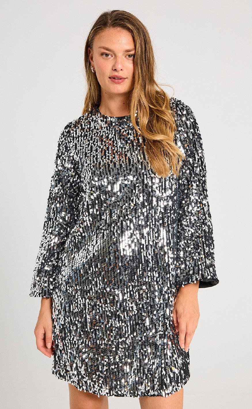 Freequent Kjole - Eve  - Silver w. Black - Image 10