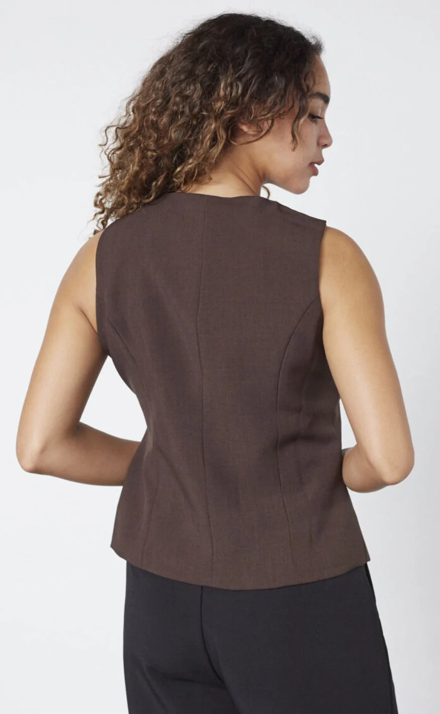 Sisters Point Vest - Gema-VE - D. Chocolate - Image 4