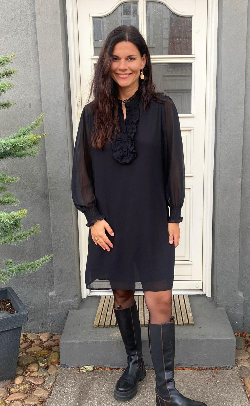 Say INA Copenhagen Kjole - Cami - Black - Image 6