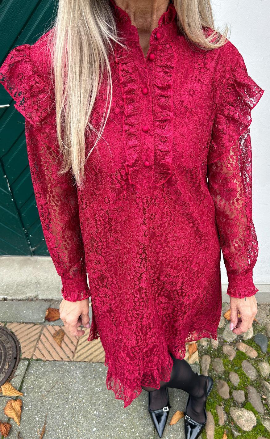 Say INA Copenhagen Kjole - Pia Lace - Bordeaux - Image 4
