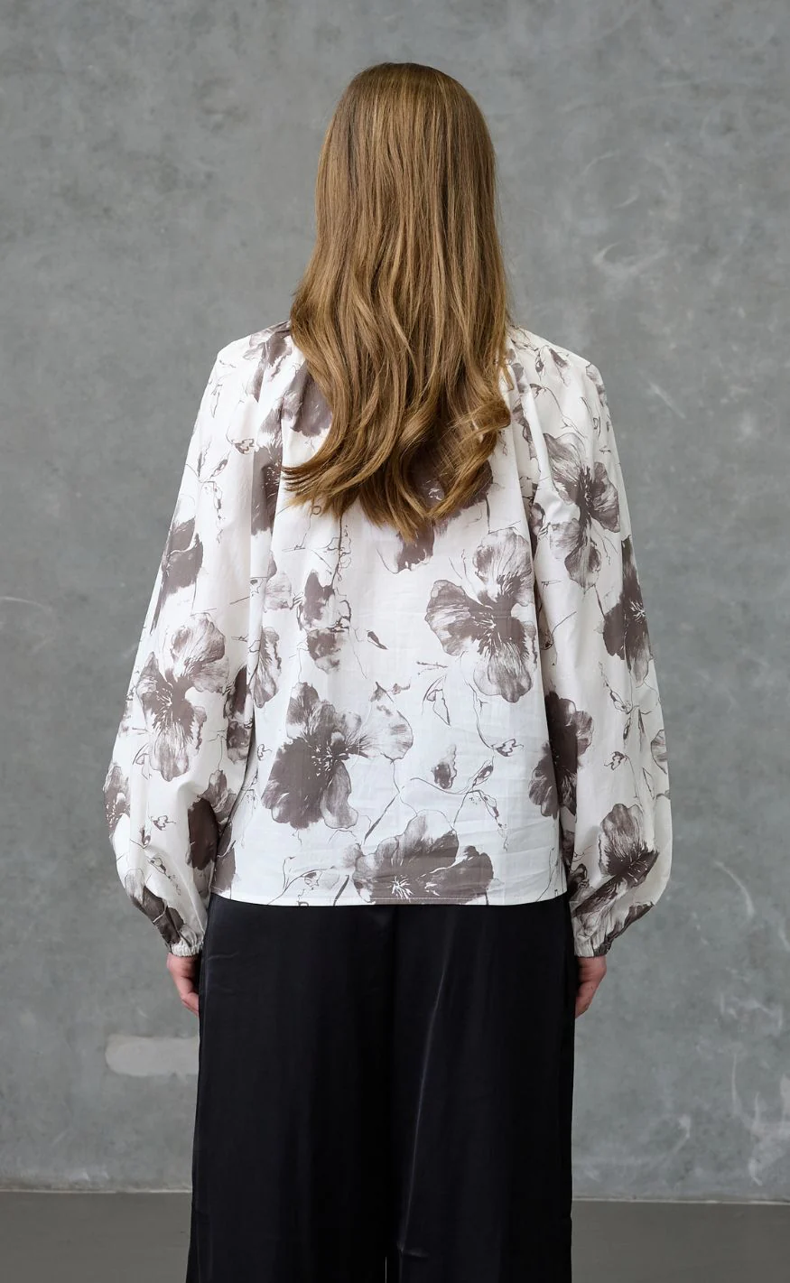 Love & Divine Bluse - Love1528 - Brown Flower - Image 6