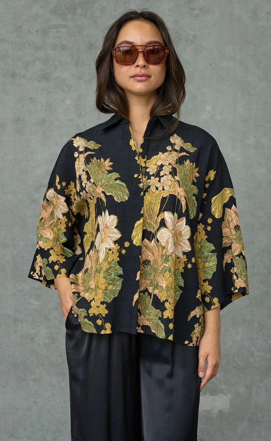 Love & Divine Bluse - Love1553 - Black Paisley - Image 3