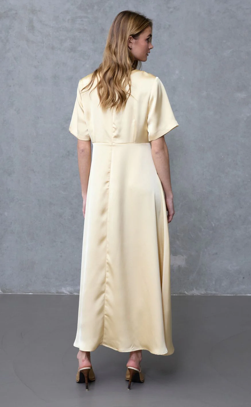 Love & Divine Kjole - Love1561 - Straw - Image 9