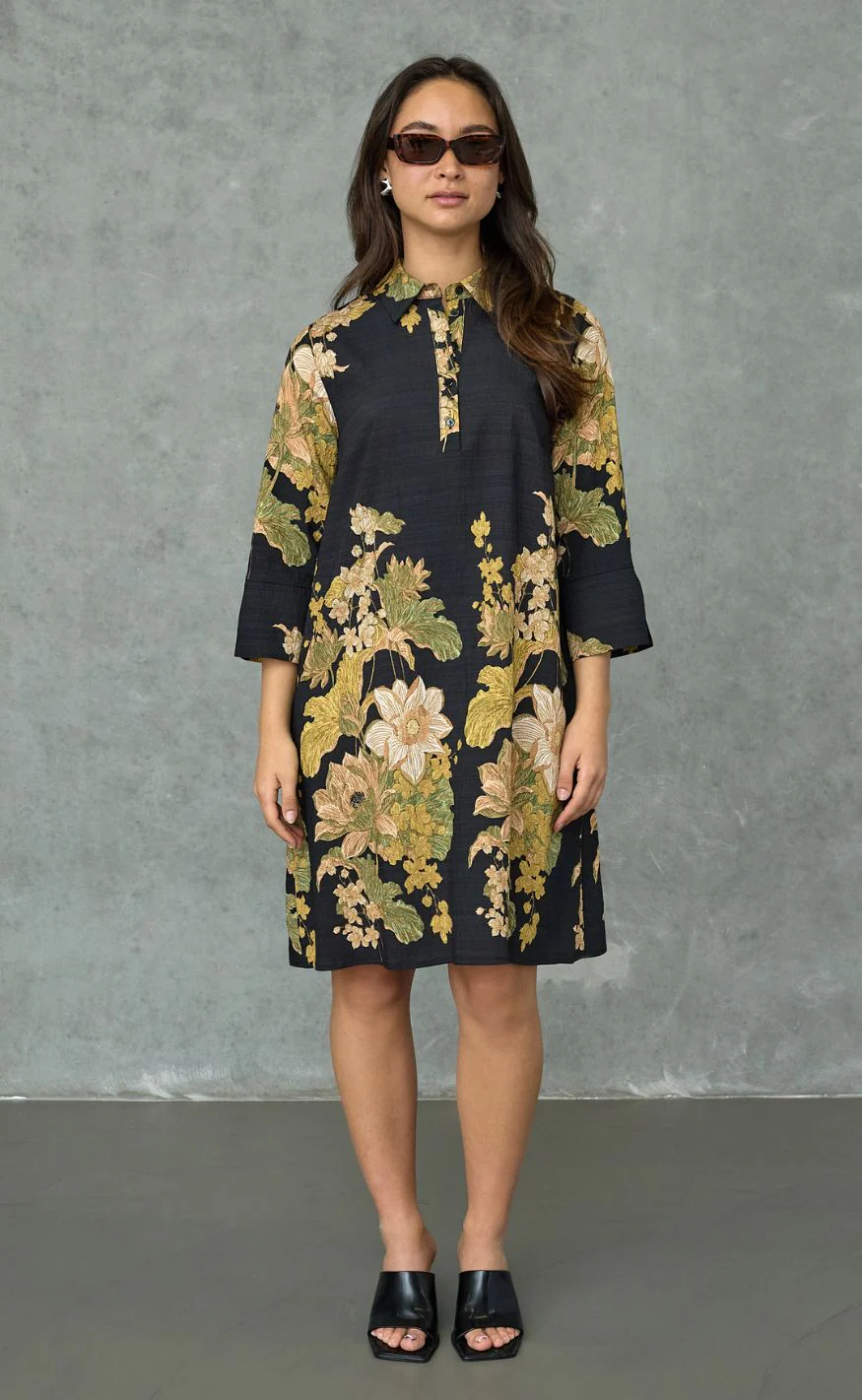 Love & Divine Kjole - Love441-43 - Black Paisley - Image 3