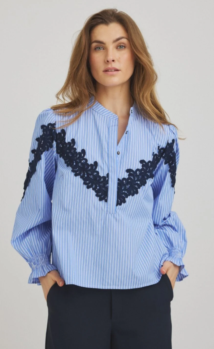 Luxzuz Bluse - Hanna - Colony Blue - Image 2