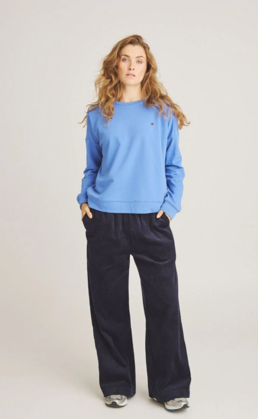 Luxzuz Sweat - Jeanie - Hydrangea - Image 2