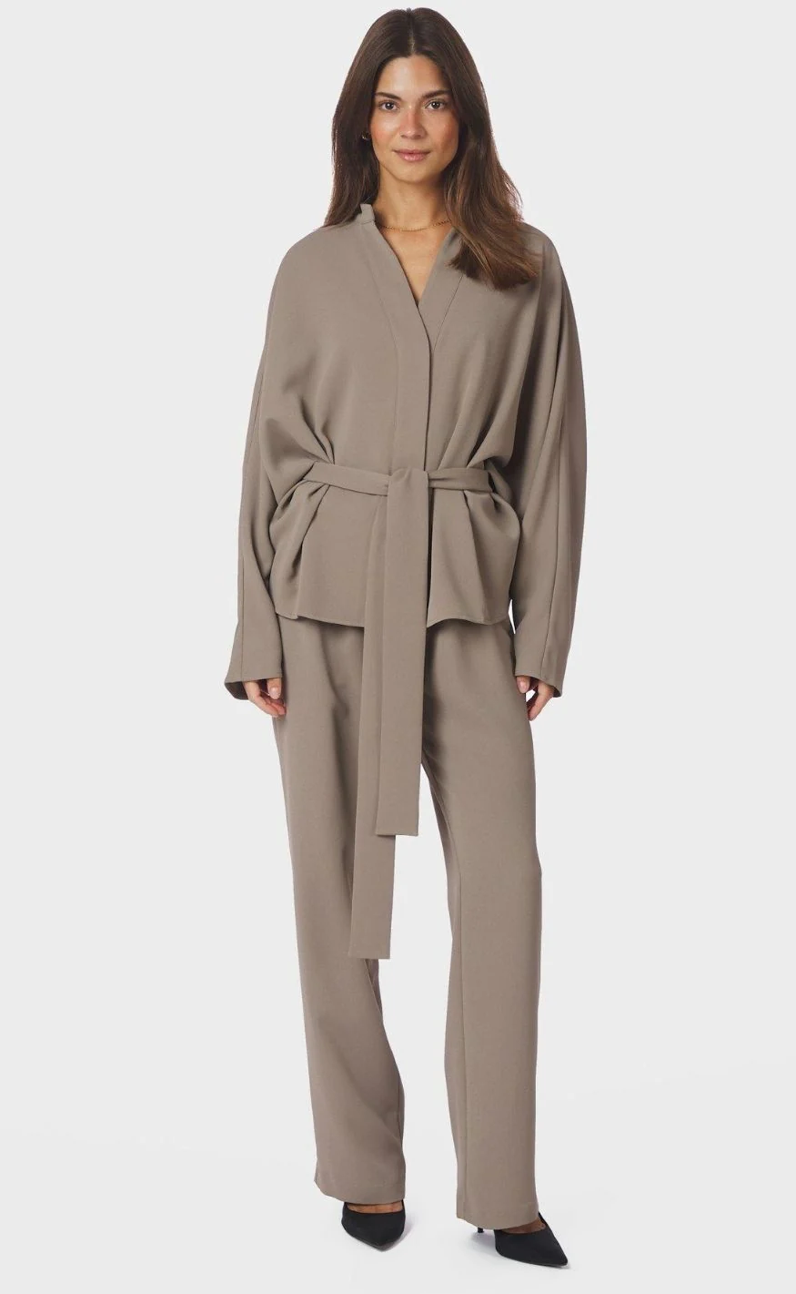 Neo Noir Bluse - Ellery Crepe - Taupe - Image 5