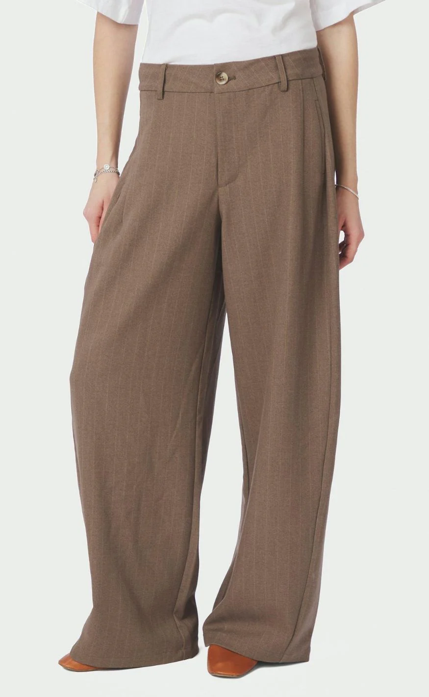 Neo Noir Bukser - Essiall Pinstripe - Taupe - Image 2