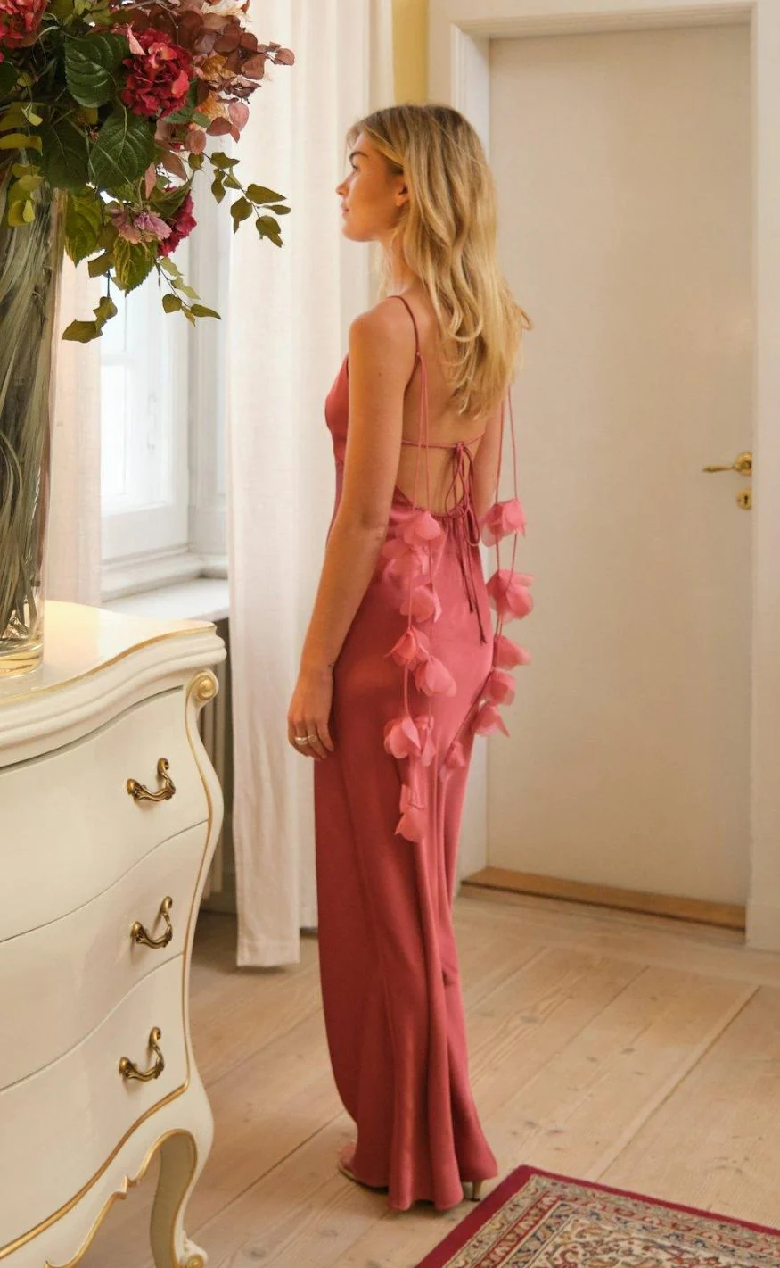 Neo Noir Kjole - Colly Heavy Sateen - Cherry Pink - Image 3