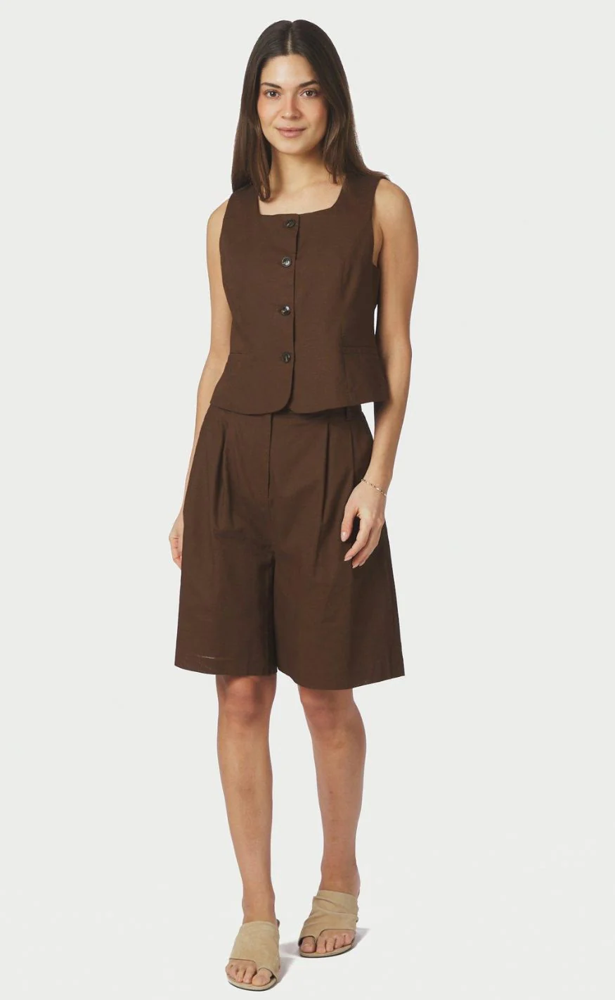 Neo Noir Shorts - Nika Linen - Dark Brown - Image 2
