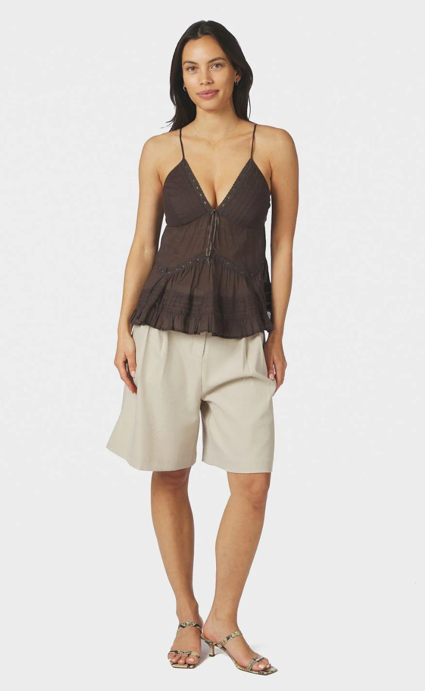 Neo Noir Shorts - Nika Structure - Creme - Image 5