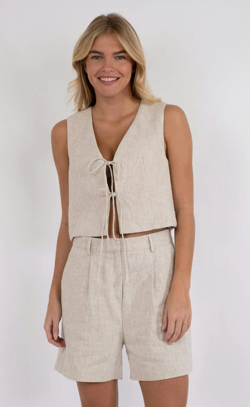 Neo Noir Vest - Varsa - Natural - Image 3