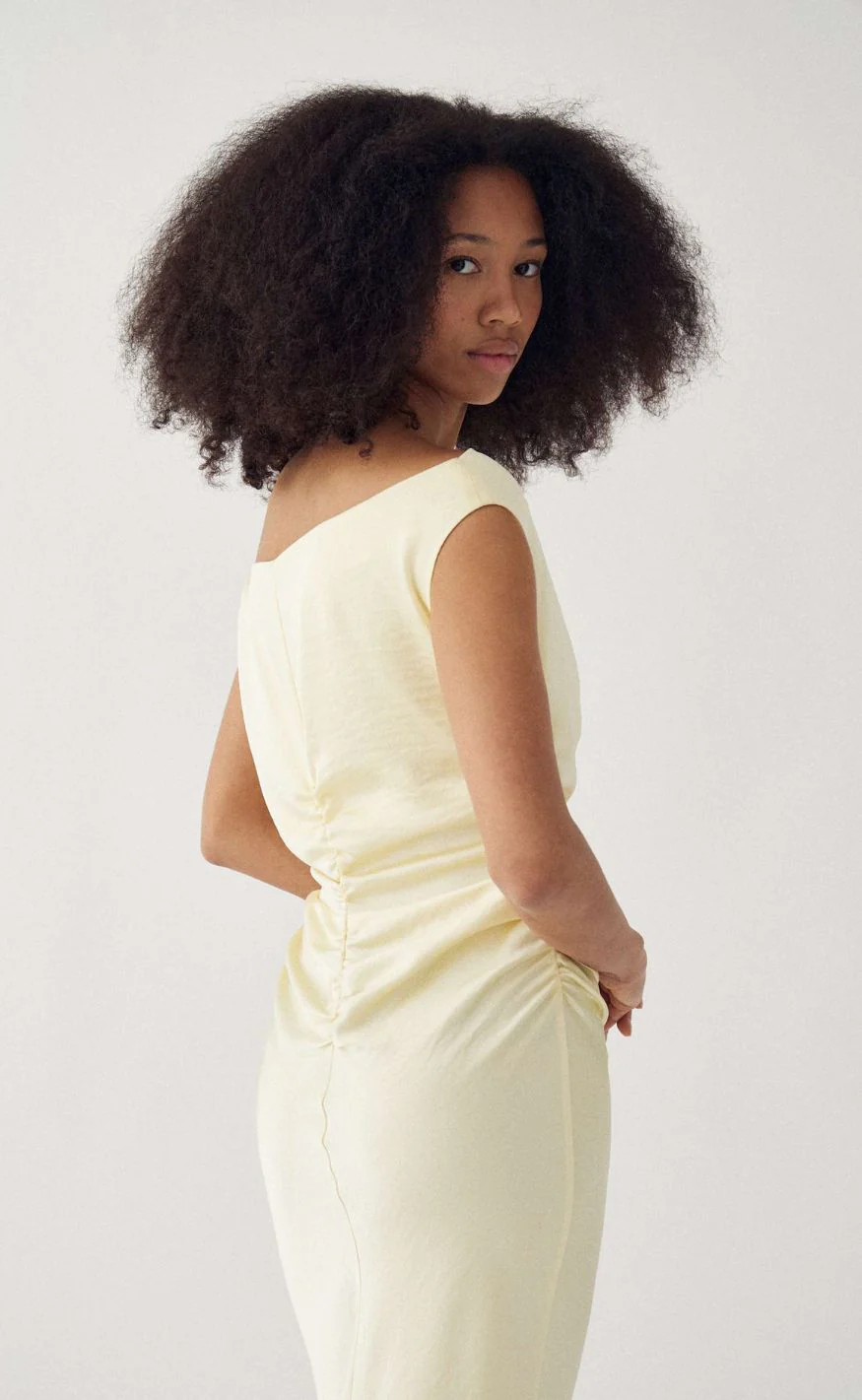 Noella Kjole - Mignonette - Pale Yellow - Image 4