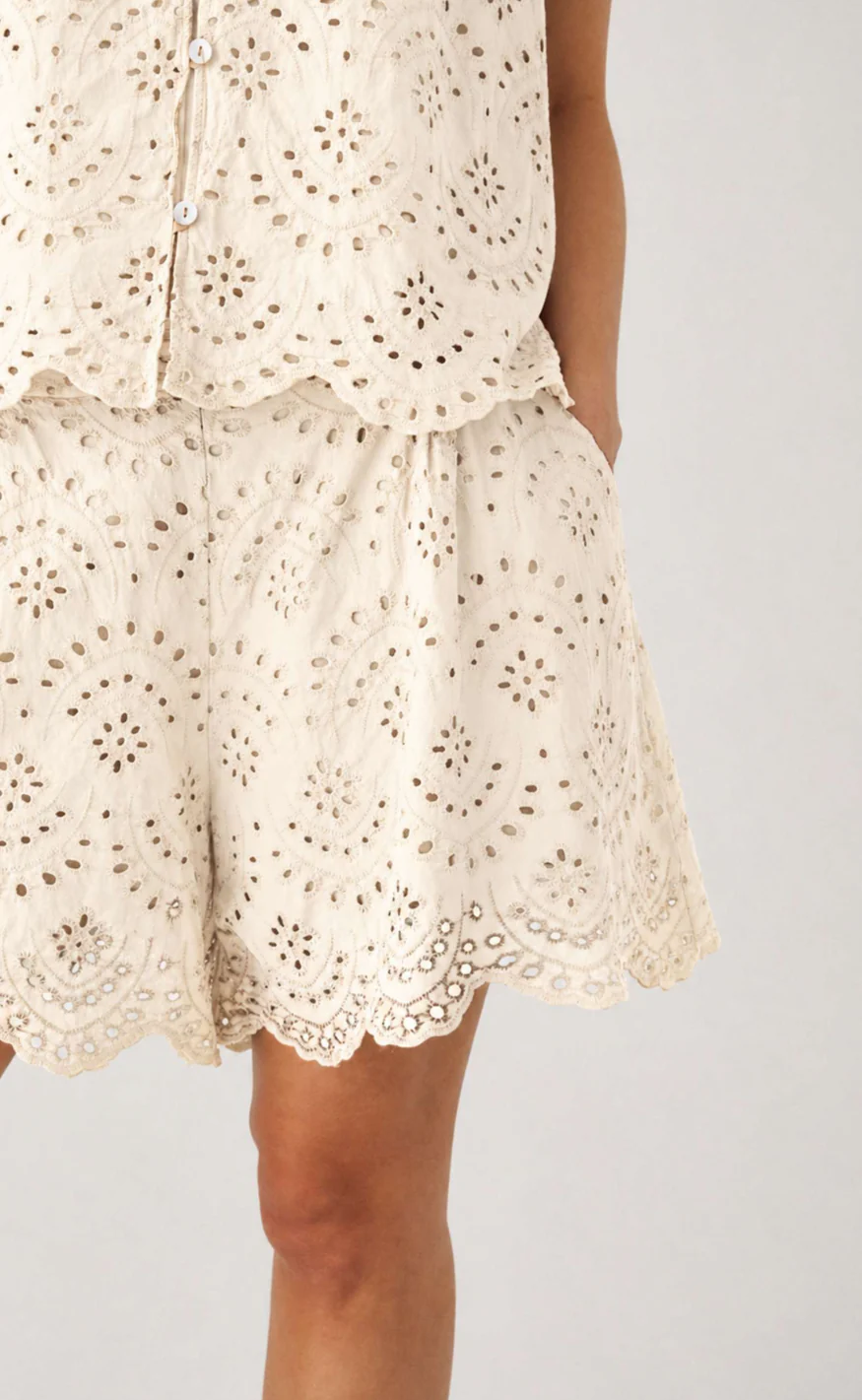 Noella Shorts - Maven MW - Ivory - Image 4