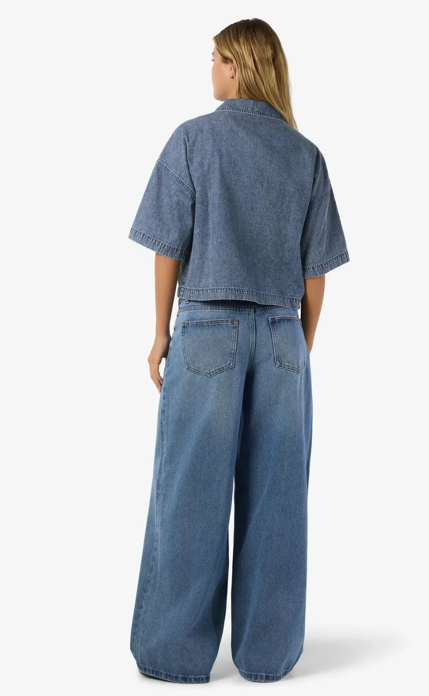 Noisy May Bluse - Menza Crop - Medium Blue Denim - Image 4