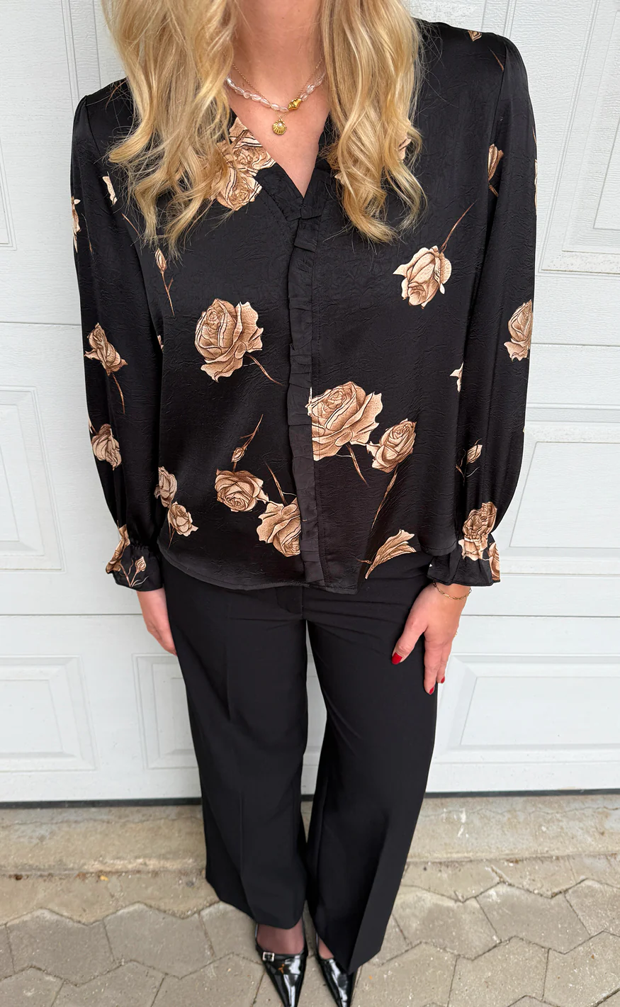 Say INA Copenhagen Bluse - Catja - Black W. Roses - Image 8