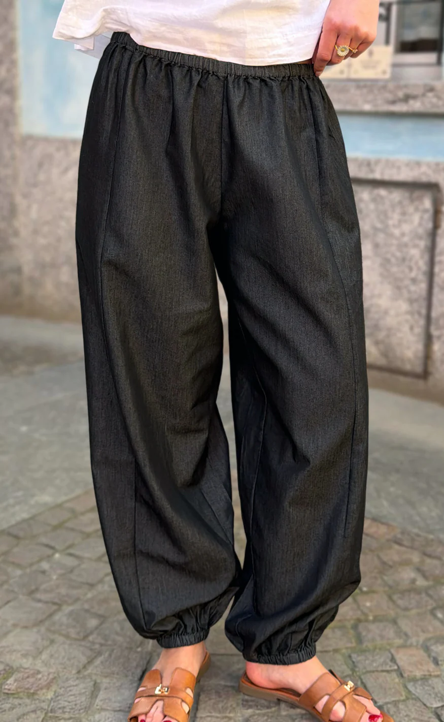 Say INA Copenhagen Bukser - Detia Balloon - Black Denim - Image 4