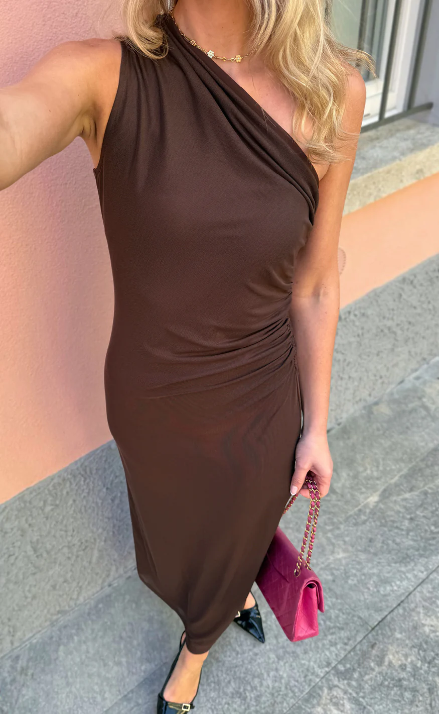 Say INA Copenhagen Kjole - Odine One Shoulder - Dark Brown Mesh - Image 4