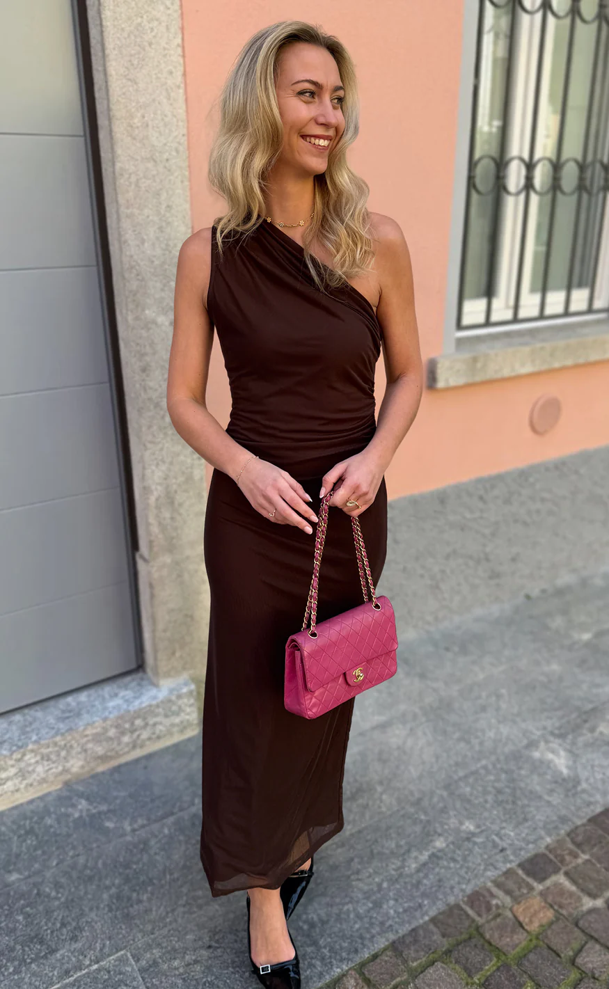 Say INA Copenhagen Kjole - Odine One Shoulder - Dark Brown Mesh - Image 8