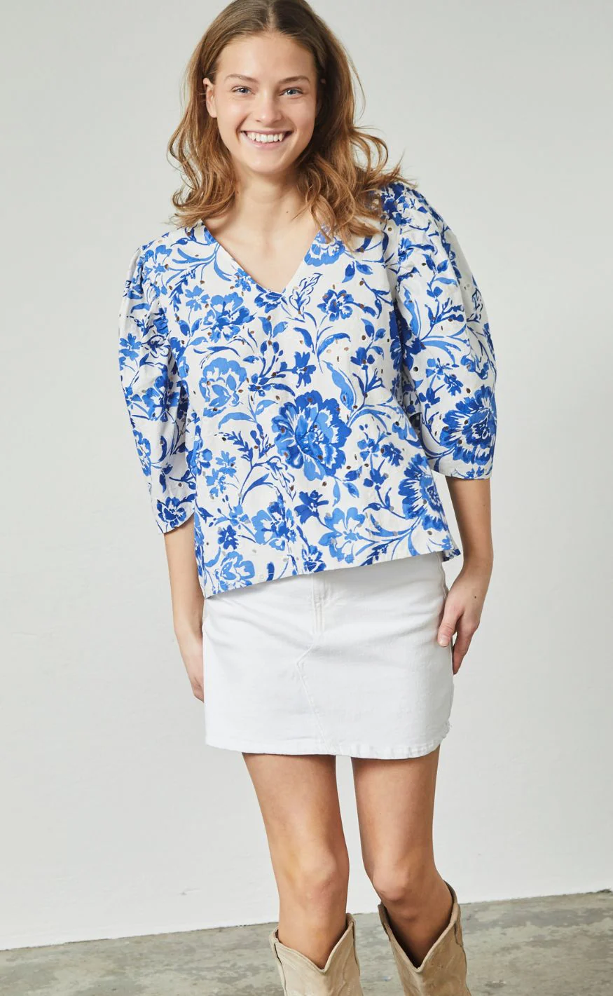Sisters Point Top - GILMA-N.T2 - Cream/Blue - Image 2