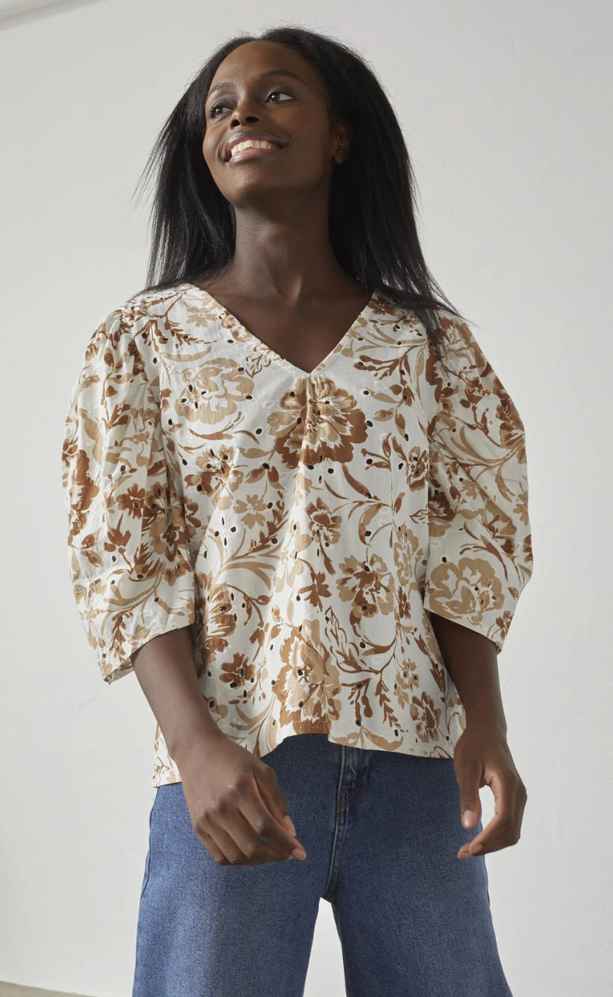 Sisters Point Top - GILMA-N.T2 - Cream/Brown - Image 2