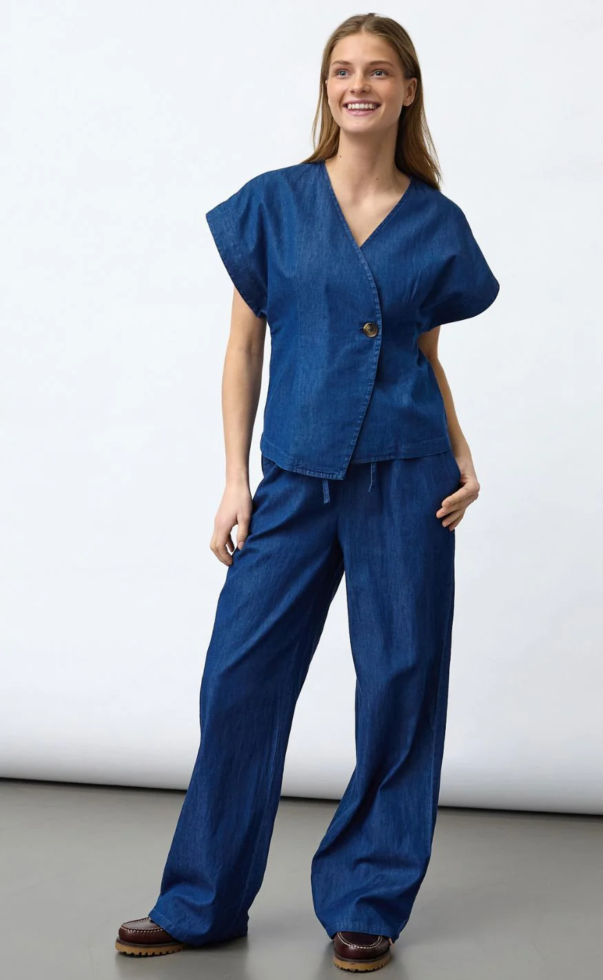 Sisters Point Vest - EVELA-VE3 - D. Blue Denim - Image 10