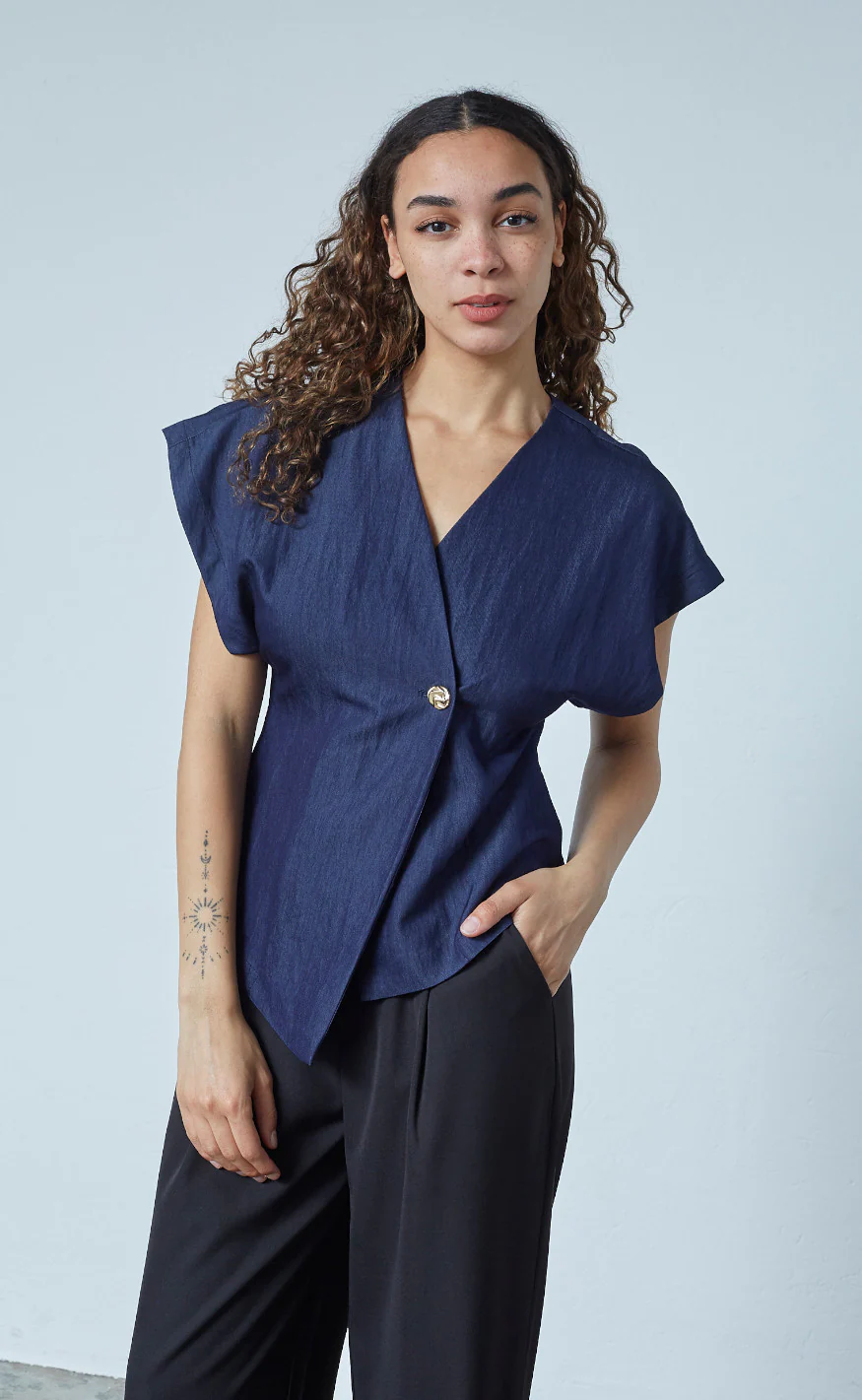 Sisters Point Vest - Gevela - D.Denim - Image 7